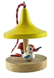 Deutsches Vogelhaus Karussell Ornament #191 2 Vögel rot weiß gelb Top - Bild 1 von 5