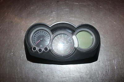 Triumph Sprint ST 2006 OEM velocímetro medidores pantalla panel velocímetro Foto 1 de 4