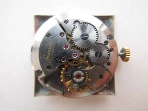 Doxa cal. 11½"' 103 Swiss watch movement - signed crown - running - Picture 1 of 4