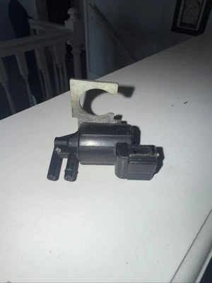 Genuine Mitsubishi Solenoid Valve K5T47698 DSM 2g Oem Eclipse Talon 4g63 Tested - Image 1 of 4