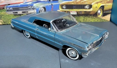 Chevrolet Impala 409 1964 coche fundido a presión modelo 1/18 Ertl Foto 1 de 4