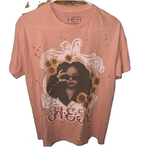 H.E.R. T-Shirt Gr. M Pfirsich R&B Musik Freizeit Tour Shirt. Neu ohne Etikett - Bild 1 von 4