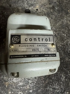 INTERRUPTOR ENCHUFE CONTROL GE CR2962f1a2 Foto 1 de 4