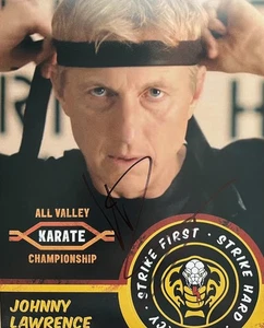 Karate Kid & Cobra Kai WILLIAM ZABKA foto firmata 8x10 - Foto 1 di 1