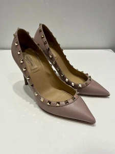 Authentic Valentino Nude Rockstud Pointed Toe Heels - Picture 1 of 7