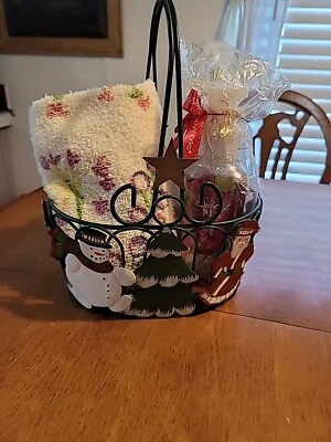 Christmas green metal wire basket Santa Tree Star Snowman  - Image 1 of 4