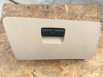 BMW 328i E90 2007-2011 guantera con mango OEM Foto 1 de 4