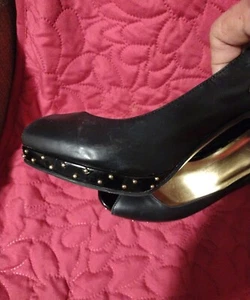 REBA "Britt"Black Leather Gold Studded Peep Toe Platform Pumps SZ 7.5M - Picture 1 of 8
