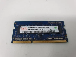 Toshiba Satellite C850 RAM Memory 2GB DDR3 PC3-10600s hynix HMT325S6BFR8C-H9 - Picture 1 of 7