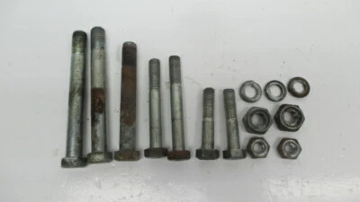 Kawasaki KZ650 KZ 650 C2 1977-83 PERNOS DE MONTAJE DE MOTOR PERSONALIZADOS HARDWARE MOTOR SCR Foto 1 de 4