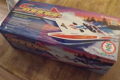 New Vintage RADIO SHACK STINGER RADIO CONTROLLED RC RACING BOAT - Image 1 of 4