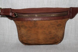Sundance Bauchtasche Gürteltasche Vera Pelle italienisches Wildleder Leder Kleintiermuster - Bild 1 von 15