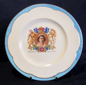 Clarice Cliff Newport Pottery. Queen Elizabeth II Coronation 1953. Tea Plate. - Picture 1 of 4