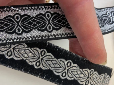 Ribete de tela medieval, ribete de jacquard tejido, 1 pulgada de ancho, se vende por yarda. Foto 1 de 4