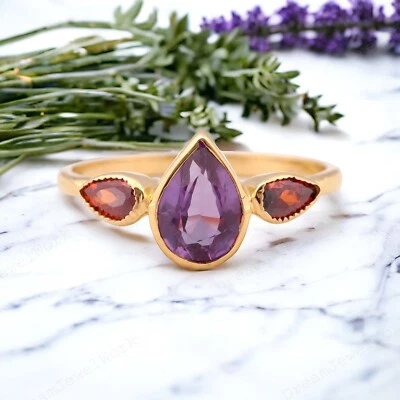 14k Yellow Gold 7x5 Pear Cut Natural Alexandrite Garnet Bridal Wedding Gift Ring - Image 1 of 3