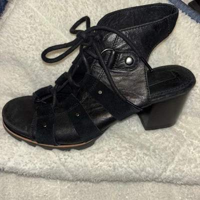 Sandalias de tacón con cordones SOREL ADDINGTON talla 7,5 negras de gamuza y cuero Foto 1 de 4