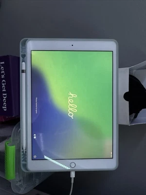 Apple iPad 8th Generation 128GB Rose Gold A2270 with 1st Gen Apple Pen - Image 1 of 4