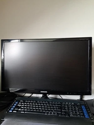 Samsung Monitor HD TV SyncMaster T27B300 27 Zoll 1920 x 1080 - Bild 1 von 4