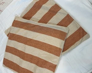 2er Set Tommy Bahama Euro Baumwolle Ramie Kissen Schein Streifen orange hellbraun 25” x 25” - Bild 1 von 7