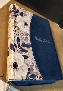 KJV Holy Bible, Thinline Large Print Faux Leather Red Letter Edition Thumb Inde, - Foto 1 di 5