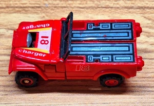 VINTAGE MC TOY DynaBot Red Charger Pull Back N Go Transforming Robot 1985- WORKS - Picture 1 of 6
