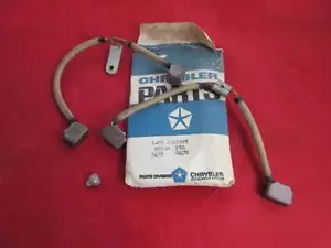 NOS MOPAR Starter Brush Pkg Fits Most 57-71 8 Cylinder Models 2525529 - Foto 1 di 1