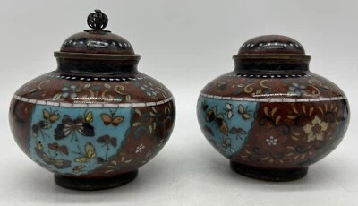 Antiguo frasco japonés Meiji Cloisonne con tapa, juego de 2, años 1800, mariposa Foto 1 de 4