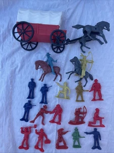 Vintage Cowboys Indians soldiers.m Covered Wagon Horse Plastic figures Marx ? - Picture 1 of 11