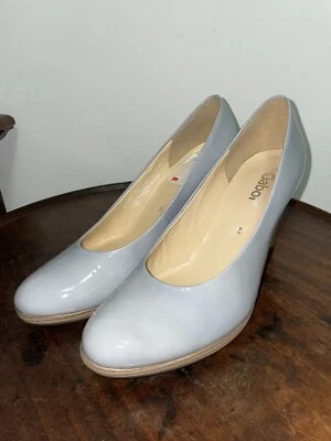 Tacones GABOR punta redonda charol gris claro talla 5 Foto 1 de 4