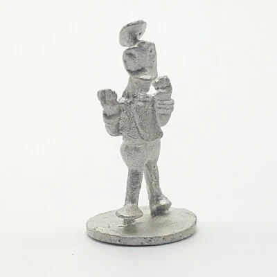 Scene it Disney Donald Duck Token Replacement Game Piece Part 1st Edition 2004 - Image 1 of 4