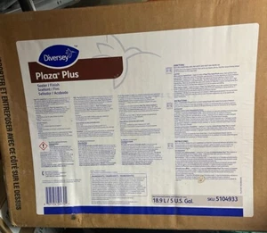 Diversey 5104933 Plaza Plus Acabado Piso, 5 Gal., 45 Min. Seco, alto brillo - Imagen 1 de 4