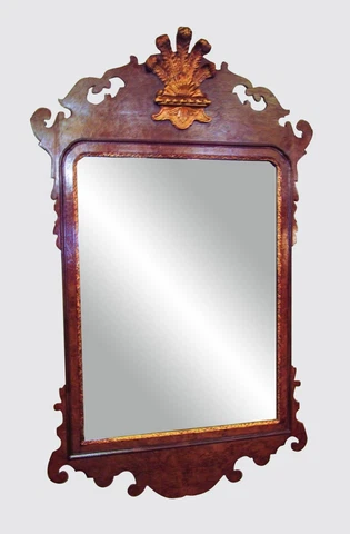 COLONIAL WILLIAMSBURG CHIPPENDALE ANTIQUE STYLE MIRROR IN BURLED WALNUT Cover