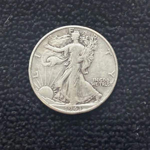 1943-P Walking Liberty Half Dollar - Free Shipping - Circulated - Picture 1 of 2