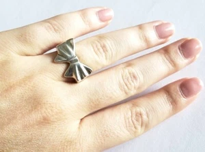Vintage Mexico Sterling Silver 925 Bow Ribbon Ladies Ring Band 12.7 mm Size 6.5 - Picture 1 of 7