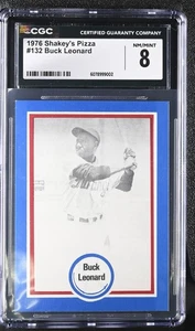 1976 Shakeys Pizza Baseball's Immortals #132 Buck Leonard CGC 8 Negro League HOF - Picture 1 of 2