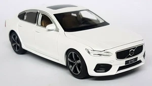 Tayumo 1/32 - Volvo S90 White Pearl Opening parts & Suspension Diecast model car - Picture 1 of 5