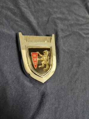 1959 Chrysler New Yorker Trunk Medallion Base Ornament NOS MoPaR  1810308 Foto 1 de 3
