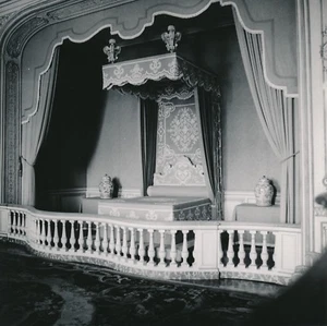 Le Château de Chambord c. 1955 - La Chambre du Roi  Loir-et-Cher - Div 12769 - Picture 1 of 2