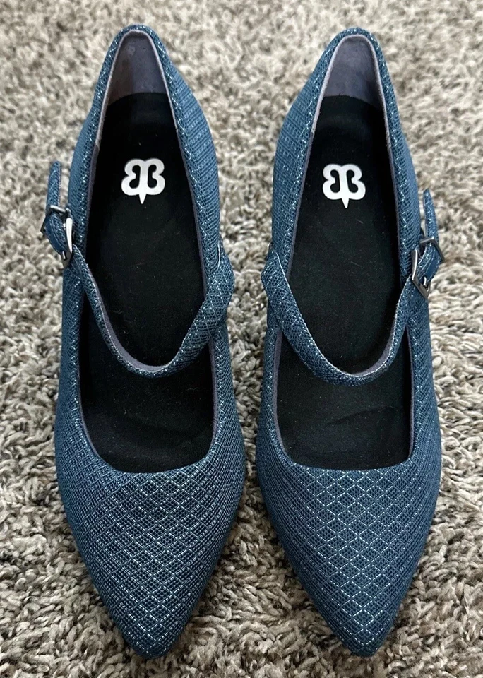 Tacón de aguja Betabrand punta gatito azul talla 6 Foto 1 de 4