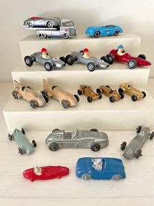 Lot of 16 Vintage Midgetoy Ferrero Magneto Tootsie Vanwall Hot Wheels toy cars - Picture 1 of 23