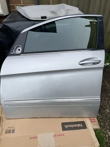 ELEKTROMOTOR FÜR FAHRERTÜR FENSTERSCHEIBE MERCEDES B KLASSE 2010 - Bild 1 von 4