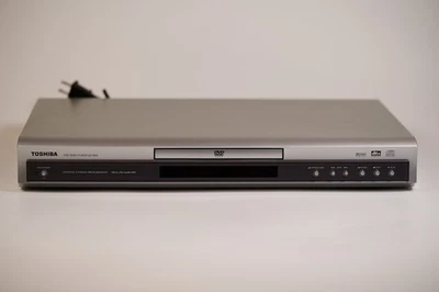Toshiba SD-3900U DVD Video Player AB - Image 1 of 4