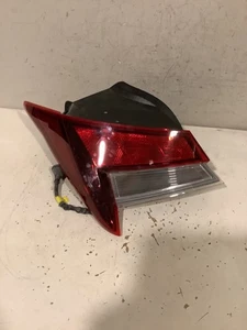 Luz trasera cuarto izquierdo conductor HYUNDAI ELANTRA 2021-2023 OEM C22L-13694 TL - Imagen 1 de 6