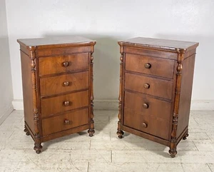 ANTICA COPPIA COMODINO STILE LUIGI FILIPPO LEGNO NOCE FINE 1800 CASSETTO ANTA - Foto 1 di 14