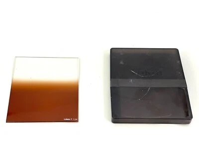 Cokin P124 - Graduated Tobacco Filter - Hard Edge, 2-Stops 84x100mm - Image 1 of 3