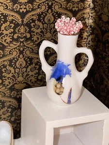 1/12th Dolls House Miniature Double Handled Amphora with Flowers NEW Vase White - Picture 1 of 3