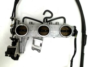corpo farfallato valvola a farfalla per TRIUMPH SPRINT ST 1050 2005-2007 usato - Foto 1 di 9