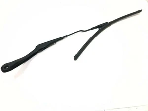 BMW SERIE 1 F20 2013 BRAZO LIMPIAPARABRISAS DELANTERO Y CUCHILLA LADO DERECHO / 2011-15 - Imagen 1 de 6