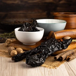 Whole Dried Pasilla Chilli Pods 20g -200g - Picture 1 of 1