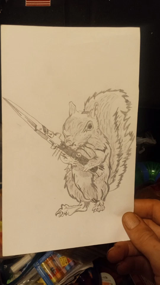 Dibujo Switchblade de ardilla gángster  Foto 1 de 1